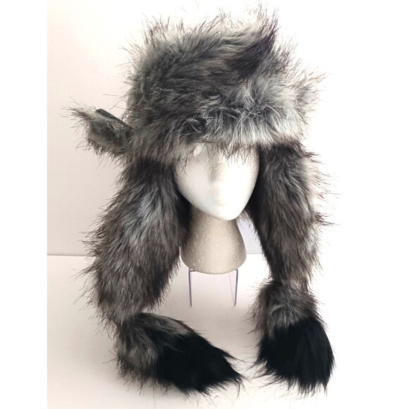 Village House Gray Knit Trapper Hat Gray Wolf Faux Fur Fleece Lined O/S - Picture 7 of 8